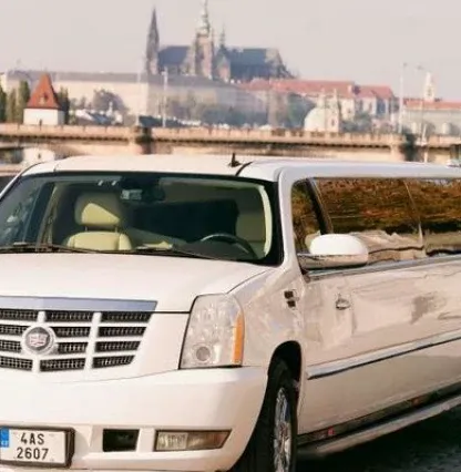 Prag Hummer Limo Lufthavnstransfer Prag Hummer Limo Lufthavnstransfer
