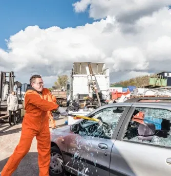 Bratislava Ultimativ Nedrivning med Tank