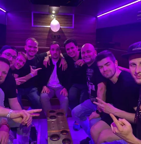 Bratislava Party Bus Transport fra Bratislava Lufthavn