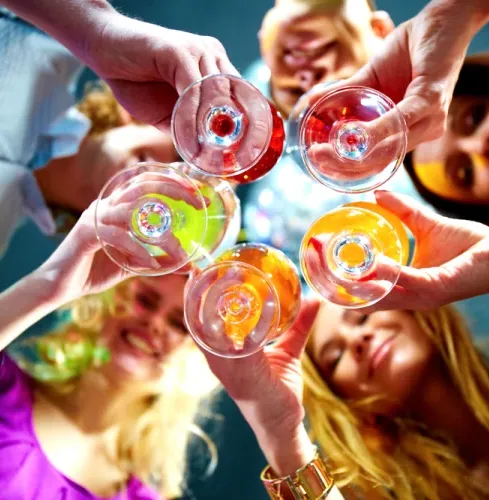 Budapest PRIVAT PUBCRAWL + KLUB Budapest PRIVAT PUBCRAWL + KLUB