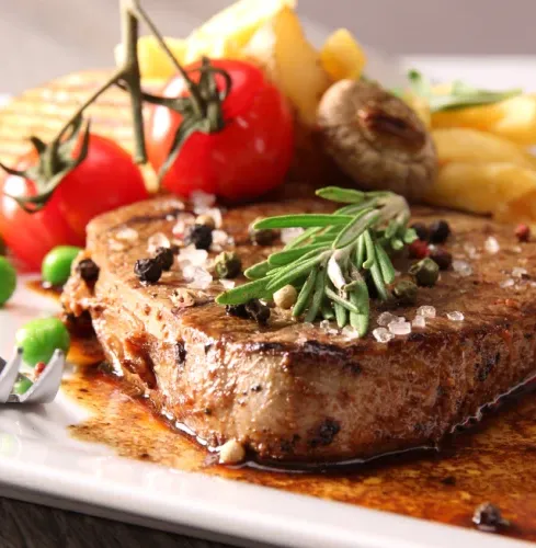 Warszawa STEAKMIDDAG MED STRIPTEASE
