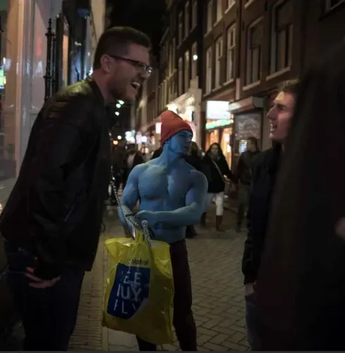 Amsterdam Smølf-dværge-pubcrawl
