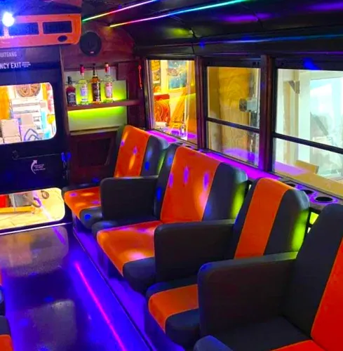 Amsterdam LUFTHAVNSTRANSPORT MED SKOLEFESTBUS Amsterdam LUFTHAVNSTRANSPORT MED SKOLEFESTBUS